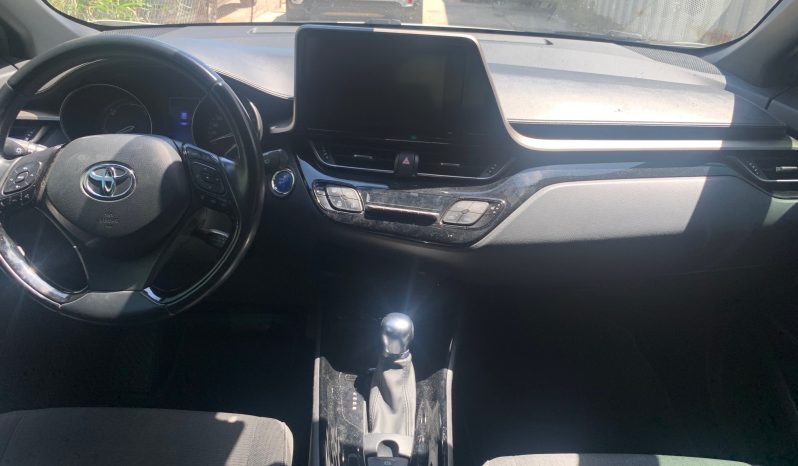 Toyota C-HR 2019  HSD C-LUB 1.8 BI-TONE AUTO HYBRID CAMERA ECO S/S EURO-6 ΕΛΛΗΝΙΚΟ γεμάτο