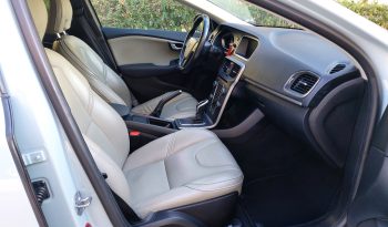 Volvo V40 Cross Country 2018  T3 1.5 AUTO MOMENTUM NAVI CAMERA ECO S/S EURO-6 ΕΛΛΗΝΙΚΟ γεμάτο