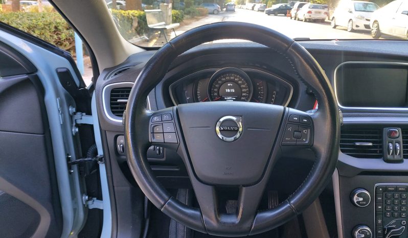 Volvo V40 Cross Country 2018  T3 1.5 AUTO MOMENTUM NAVI CAMERA ECO S/S EURO-6 ΕΛΛΗΝΙΚΟ γεμάτο