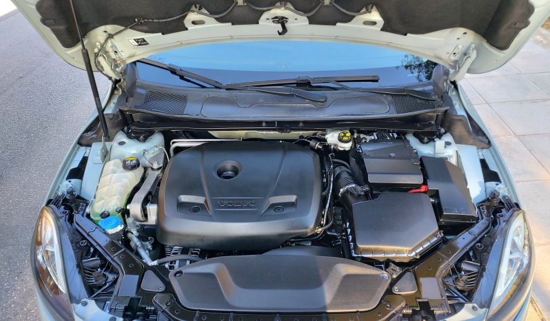Volvo V40 Cross Country 2018  T3 1.5 AUTO MOMENTUM NAVI CAMERA ECO S/S EURO-6 ΕΛΛΗΝΙΚΟ γεμάτο