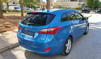 Hyundai i 30 2017  S/W CRDI 1.6 BLUE COMFORT AUTO 16V NAVI CAMERA ECO S/S EURO-6 γεμάτο