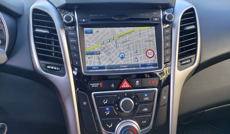 Hyundai i 30 2017  S/W CRDI 1.6 BLUE COMFORT AUTO 16V NAVI CAMERA ECO S/S EURO-6 γεμάτο