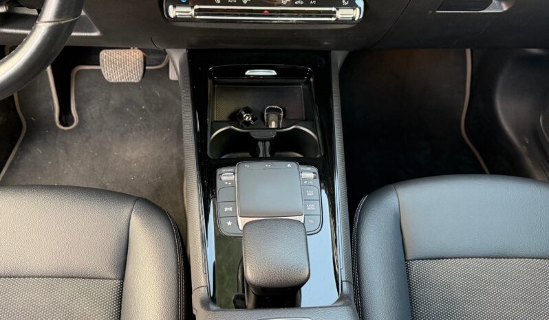 Mercedes-Benz GLB 180 2021  AUTO 1.3 F1 NAVI CAMERA ECO S/S EURO-6 ΕΛΛΗΝΙΚΟ γεμάτο