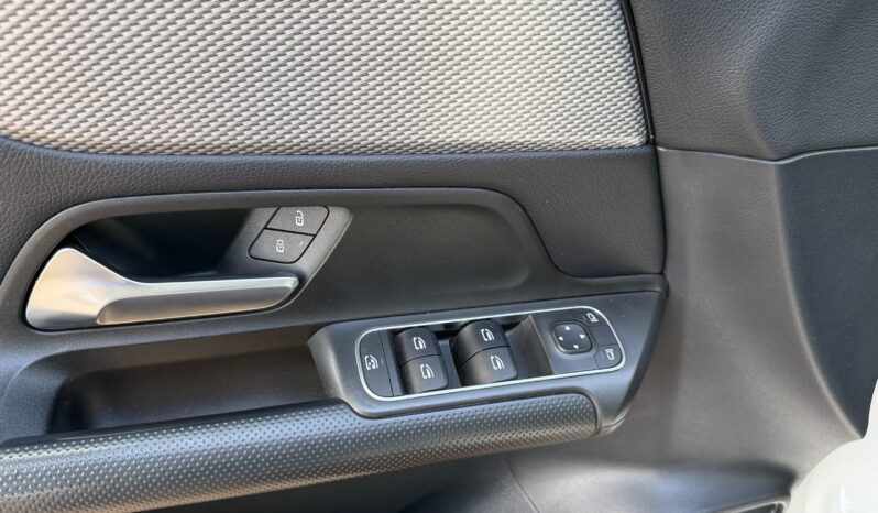 Mercedes-Benz GLB 180 2021  AUTO 1.3 F1 NAVI CAMERA ECO S/S EURO-6 ΕΛΛΗΝΙΚΟ γεμάτο