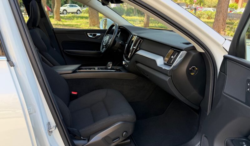 Volvo XC 60 2021  B4 2.0 MHEV HYBRID AUTO AWD INSCRIPTION NAVI CAMERA PANORAMA EURO-6 ΕΛΛΗΝΙΚΟ γεμάτο