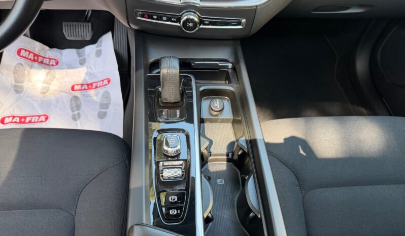 Volvo XC 60 2021  B4 2.0 MHEV HYBRID AUTO AWD INSCRIPTION NAVI CAMERA PANORAMA EURO-6 ΕΛΛΗΝΙΚΟ γεμάτο