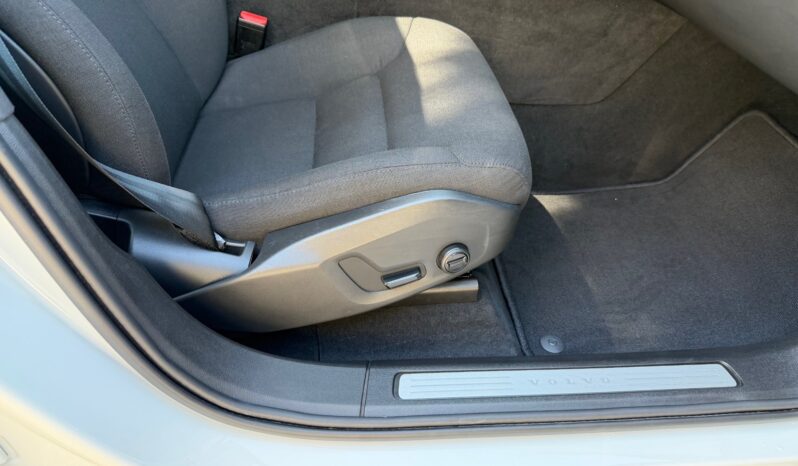 Volvo XC 60 2021  B4 2.0 MHEV HYBRID AUTO AWD INSCRIPTION NAVI CAMERA PANORAMA EURO-6 ΕΛΛΗΝΙΚΟ γεμάτο