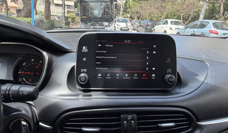 Fiat Tipo 2017  S/W 1.6 BUSINESS MJET-2 AUTO CITY NAVI CAMERA ECO S/S EURO-6 γεμάτο