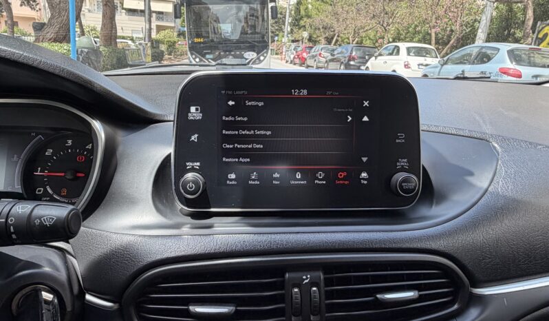 Fiat Tipo 2017  S/W 1.6 BUSINESS MJET-2 AUTO CITY NAVI CAMERA ECO S/S EURO-6 γεμάτο
