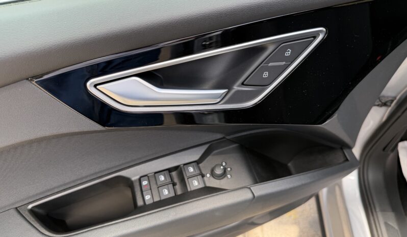 Audi Q-4 2023  Q-4 E-TRON 35 AUTO FULL ELECTRIC DRIVE ECO S/S EURO-6 CAMERA ΕΛΛΗΝΙΚΟ γεμάτο