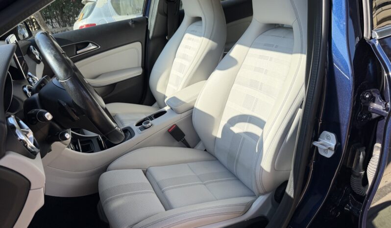Mercedes-Benz GLA 180 2017  DCI 1.5 URBAN AUTO F-1 CAMERA ECO S/S EURO-6 ΕΛΛΗΝΙΚΟ γεμάτο