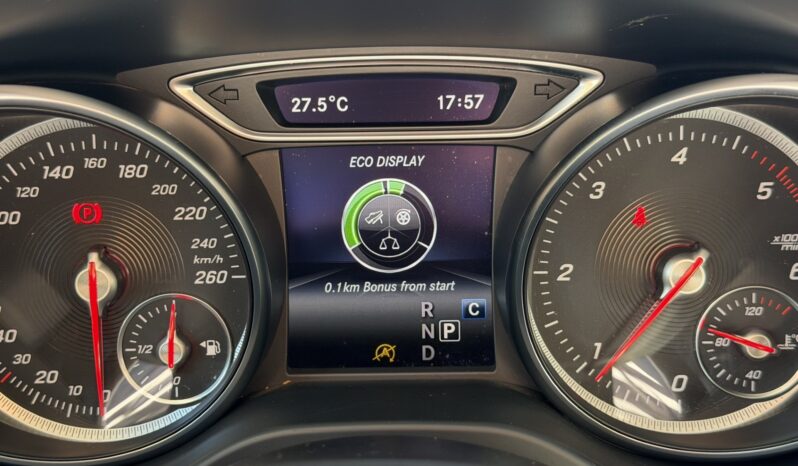 Mercedes-Benz GLA 180 2017  DCI 1.5 URBAN AUTO F-1 CAMERA ECO S/S EURO-6 ΕΛΛΗΝΙΚΟ γεμάτο