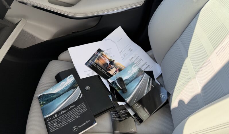 Mercedes-Benz GLA 180 2017  DCI 1.5 URBAN AUTO F-1 CAMERA ECO S/S EURO-6 ΕΛΛΗΝΙΚΟ γεμάτο