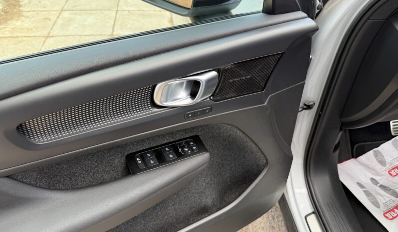 Volvo XC40 2022  PURE ELECTRIC P6 RECHARGE PANORAMA AUTO ΕΛΛΗΝΙΚΟ γεμάτο