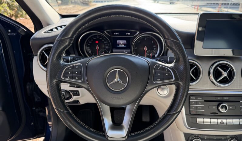 Mercedes-Benz GLA 180 2017  DCI 1.5 URBAN AUTO F-1 CAMERA ECO S/S EURO-6 ΕΛΛΗΝΙΚΟ γεμάτο
