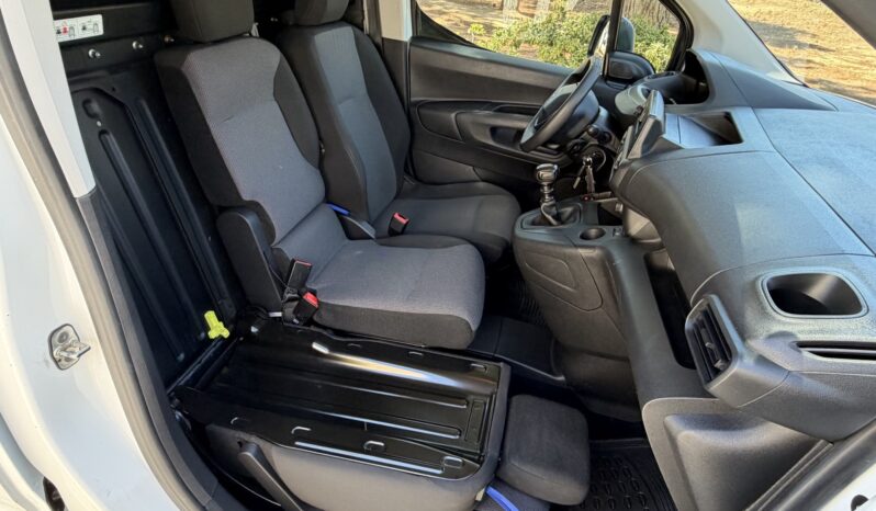 Peugeot Partner 2022  VAN BLUE-HDI 1.5 3-SEATS 6-MT 650KG ECO S/S EURO-6 ΕΛΛΗΝΙΚΟ γεμάτο