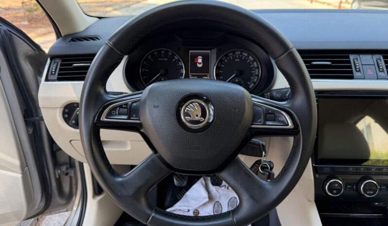 Skoda Octavia 2014  TDI 1.6 ELEGANCE 5D NAVI CAMERA ECO S/S ΕΛΛΗΝΙΚΟ γεμάτο