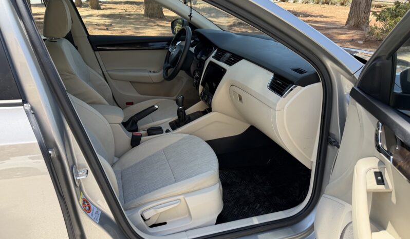 Skoda Octavia 2014  TDI 1.6 ELEGANCE 5D NAVI CAMERA ECO S/S ΕΛΛΗΝΙΚΟ γεμάτο