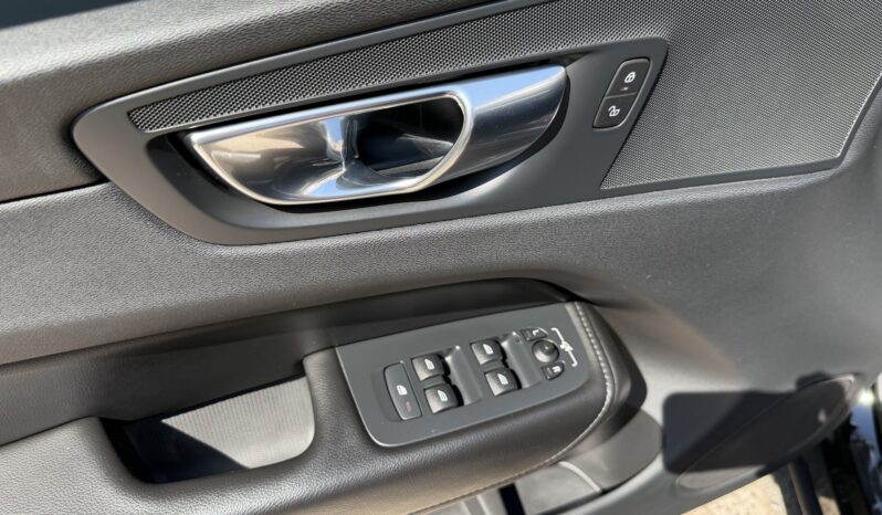 Volvo XC 60 2022  T8 2.0 INSCRIPTION PLUG-IN HYBRID AUTO RECHARGE AWD 4X4 NAVI S/R PANORAMA ΕΛΛΗΝΙΚΟ γεμάτο