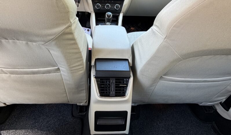 Skoda Octavia 2014  TDI 1.6 ELEGANCE 5D NAVI CAMERA ECO S/S ΕΛΛΗΝΙΚΟ γεμάτο