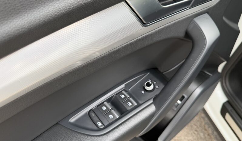 Audi Q5 2023  TFSI 50E ADVANCED AUTO F1 AWD 4X4 QUATTRO SB S/R PLUG-IN ΕΛΛΗΝΙΚΟ γεμάτο
