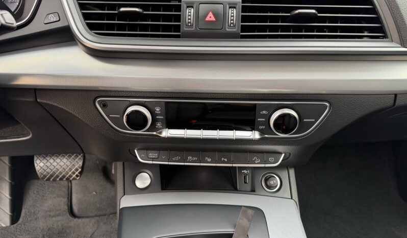 Audi Q5 2023  TFSI 50E ADVANCED AUTO F1 AWD 4X4 QUATTRO SB S/R PLUG-IN ΕΛΛΗΝΙΚΟ γεμάτο