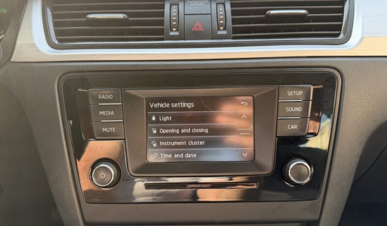 Skoda Rapit 2017  TSI 1.2 AMBIENTE AUTO 5D ECO S/S EURO-6 ΕΛΛΗΝΙΚΟ γεμάτο