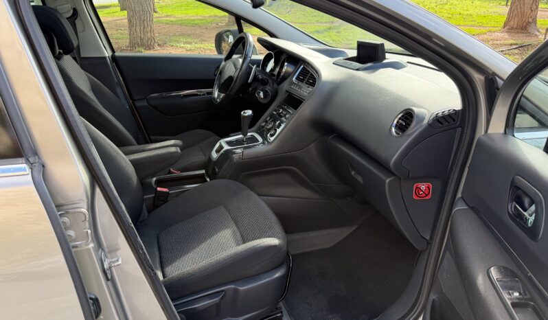 Peugeot 5008 2011  HDI 1.6 AUTO F1 PANORAMA ECO S/S γεμάτο